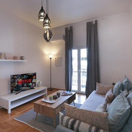 Beautiful Athenian Apartment Next To The Center Atenas Exterior foto