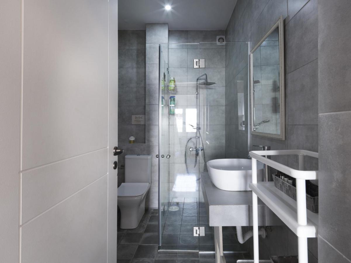 Beautiful Athenian Apartment Next To The Center Atenas Exterior foto
